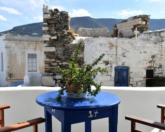 Kastro Traditional House - Parikia - Balcone