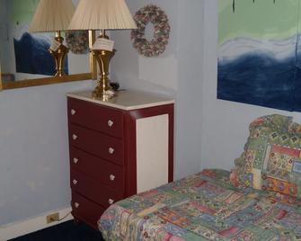 Lake Community - Near Town, Attractions - Great Barrington - Спальня