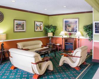 Quality Inn & Suites - Sioux City - Lobby