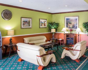 Quality Inn & Suites Sioux City Southeast - Sioux City - Resepsjon