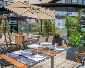 ibis Styles Evry Courcouronnes - Hotel et Events - Évry - Innenhof