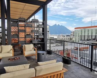 Depto Centro de Monterrey by tuhost - Monterrey - Balcony