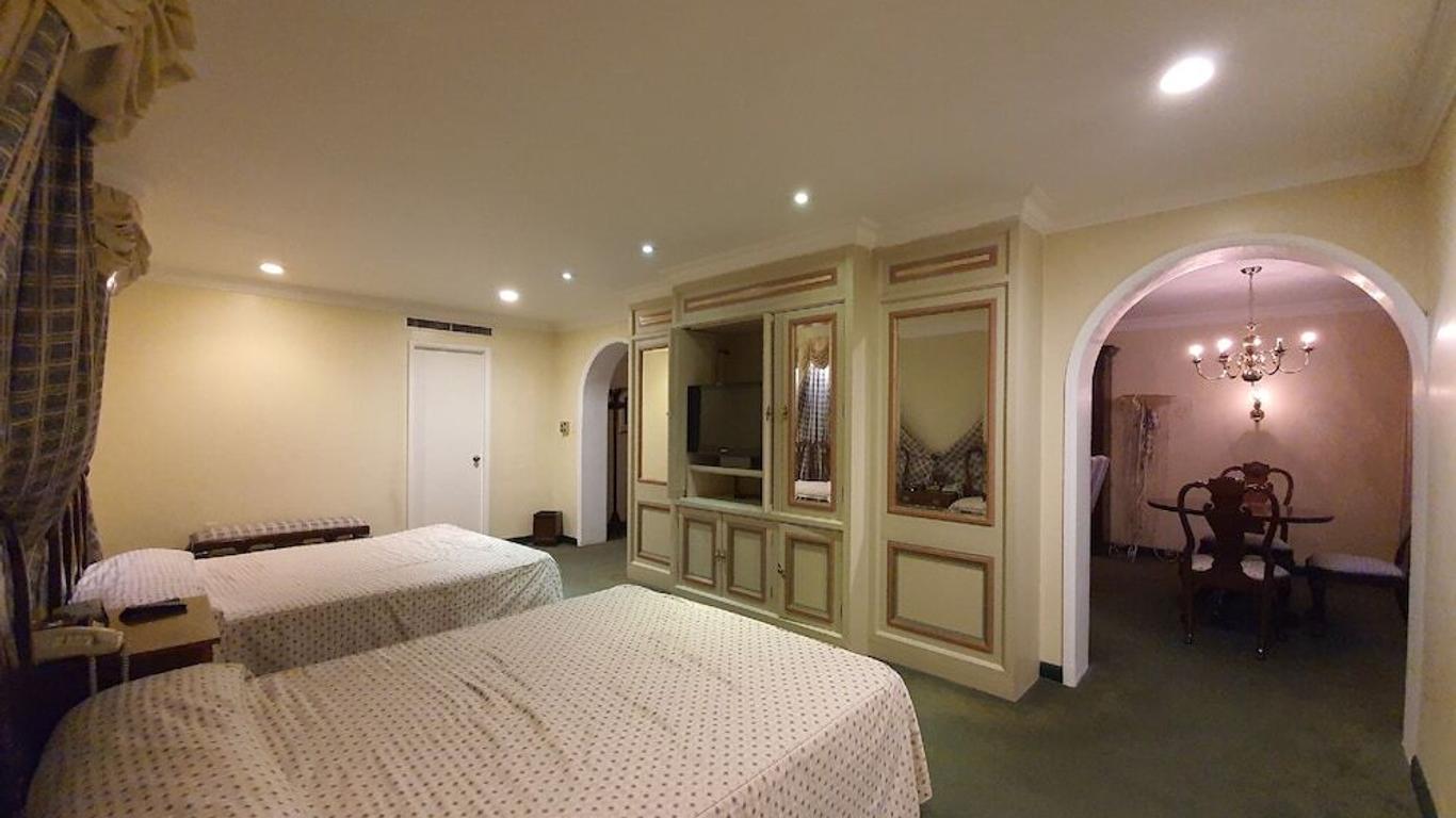Hotel La Estancia
