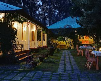 Dew Drops Farm Resorts - Munnar - Patio