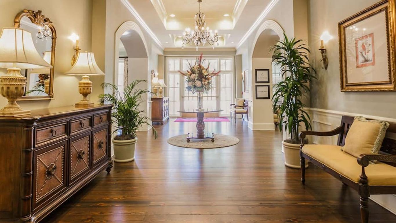 هامبتون إن آند سويتس سافانا هيستوريك