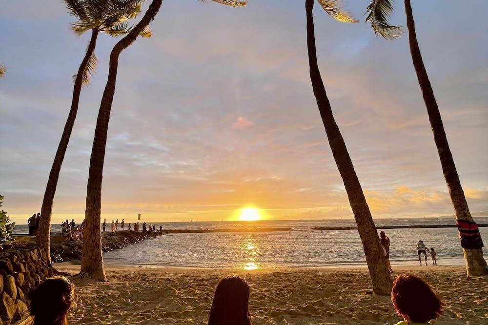 Waikiki Resort Hotel - Honolulu