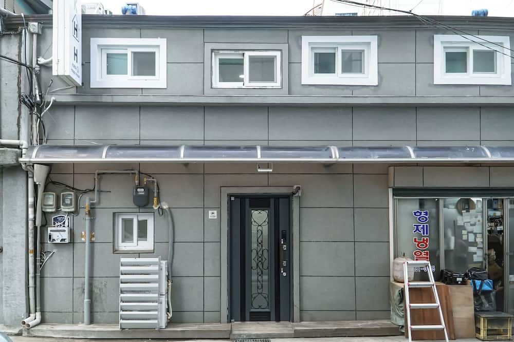Korea Happiness House - Female only - סיאול - בניין