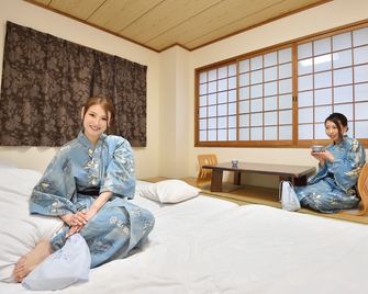 Beppu Ekimae Hotel Hayashi - Beppu