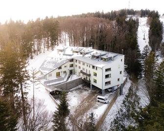 Forest Green Pohorje Apartment - Maribor - Building