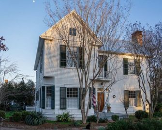Historic Home In Bastrop! Near Austin, Bastrop State Park And Lost Pines Forrest - Bastrop - Gebäude