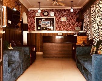 Hotel Kashmir Inn - Srinagar - Recepción