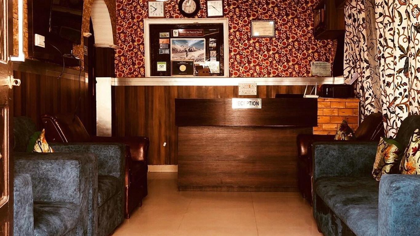 Hotel Kashmir Inn