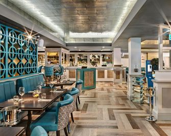 The West Park Hotel - הארוגייט - מסעדה