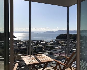 My Lodge Naoshima - נאושימה - מרפסת