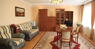 Hotel Diana Luxe - Kursk - Living room
