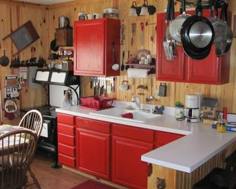 Secluded One Bedroom Cottage In Scenic Patrick County, Va - Stuart - Cocina