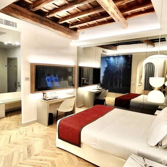 Bedroom view of Harry's Bar Trevi Hotel & Restaurant