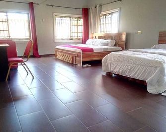 Hotel Adonai Limited - Benin City - Bedroom