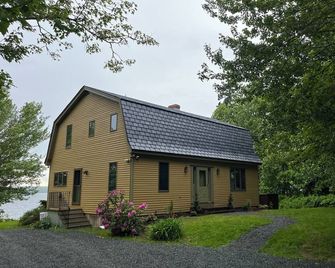 Beautiful Ocean Front Home. Minutes to Bar Harbor. - Trenton - Gebouw