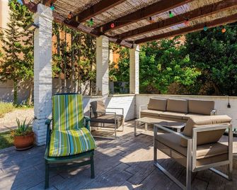 Casa San Rafael - Navajas - Patio