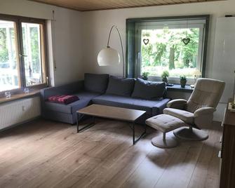 Traumhaftes Übernachten im Grünen - Freiamt - Sala de estar