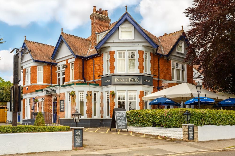 Inn In The Park - פול - בניין