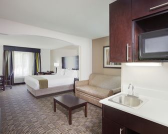 Holiday Inn Express & Suites Mebane By IHG - Mebane - Habitación