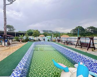 Darul Salam Dusun Resort & Waterpark - Kerteh