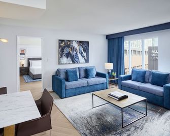 Pantages Hotel Downtown Toronto - Toronto - Stue