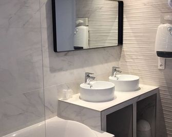 Le Galion Hotel et Restaurant Canet Plage - Logis - Canet-en-Roussillon