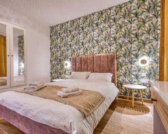 2BR Gozo Escape with Private Tub & Backyard by 360 Estates - Żebbuġ, Gozo - Bedroom