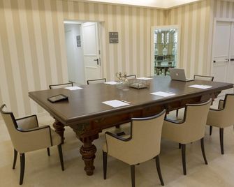 Palazzo Bezzi Hotel - ראבנה - חדר אוכל