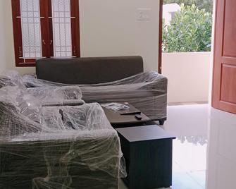 Ganesh Home Stays - Tirunelveli