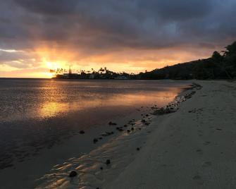 Open and relaxing vacation home with breathtaking panoramic ocean view - Honolulu - Strand