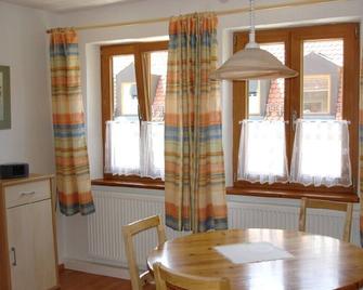 centrally located in quiet side road - Múnich - Comedor
