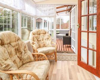 Dove's Nest - Great Yarmouth - Living room