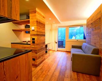 Nardis Wood Studio 133 - Madonna di Campiglio - Sala de estar