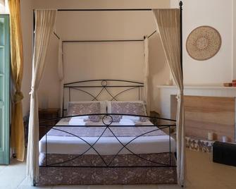 Villa Il Casale Onifai- piano terra - Onifai - Bedroom