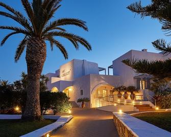 Galaxy Hotel - Naxos - Building