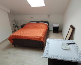 Hotel E7 - Radom - Bedroom