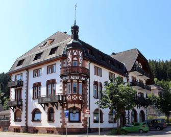 Hotel Neustädter Hof - Titisee-Neustadt - Gebäude