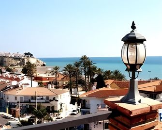 Maria Cristina Hotel - Rincón de la Victoria - Building