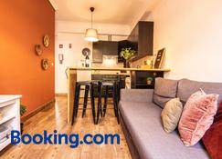 Faro Central - Holiday Apartments - Faro - Ruang tamu