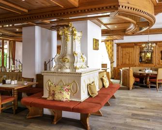 Mercure Sighisoara Binderbubi Hotel & Spa - Sighisoara - Restaurant