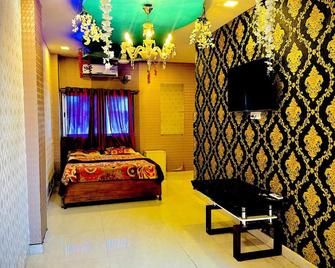 Strawberry Vacation - Panchgani - Habitación