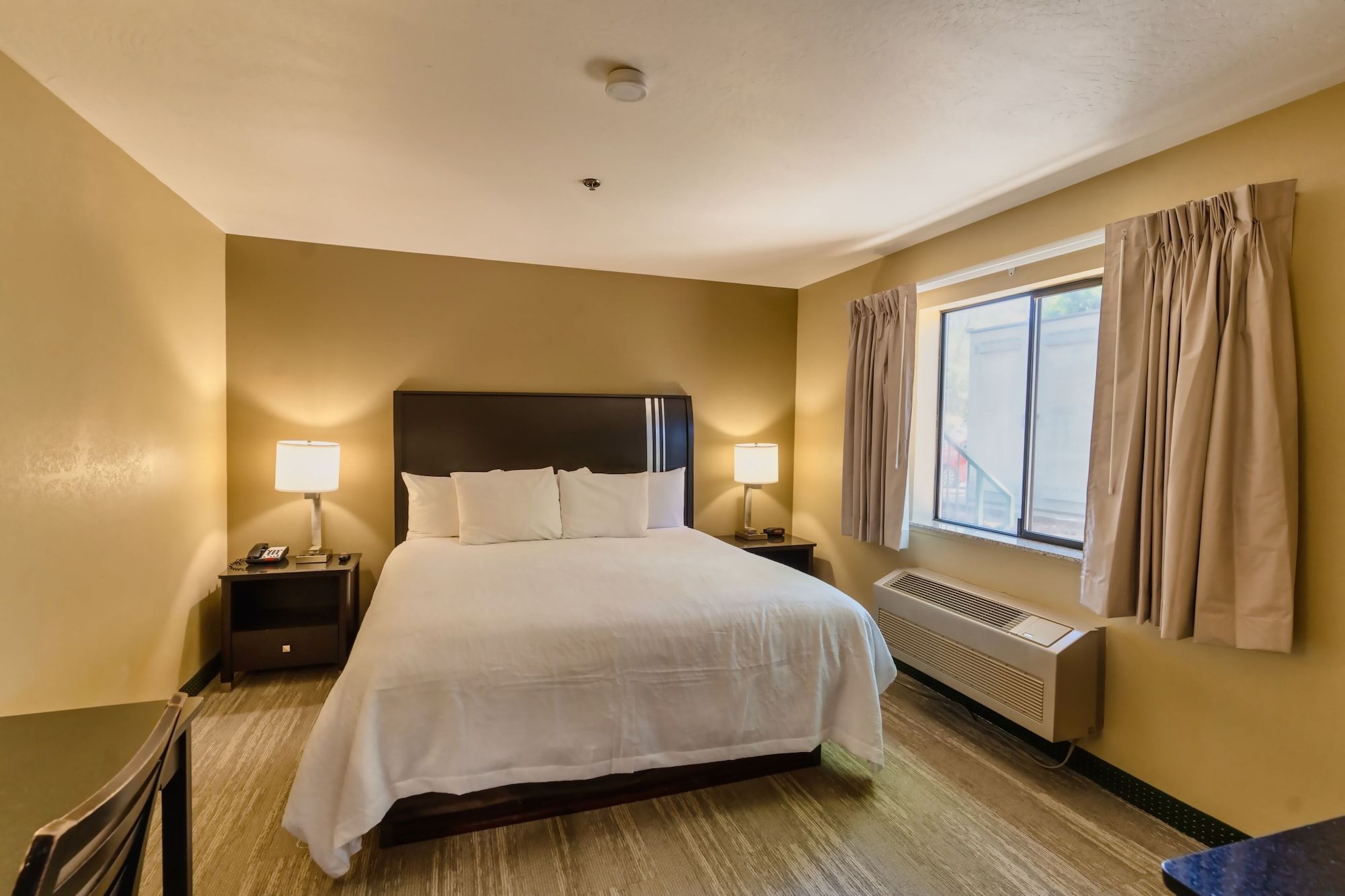 The Oakhurst Inn at Yosemite - Oakhurst - Slaapkamer