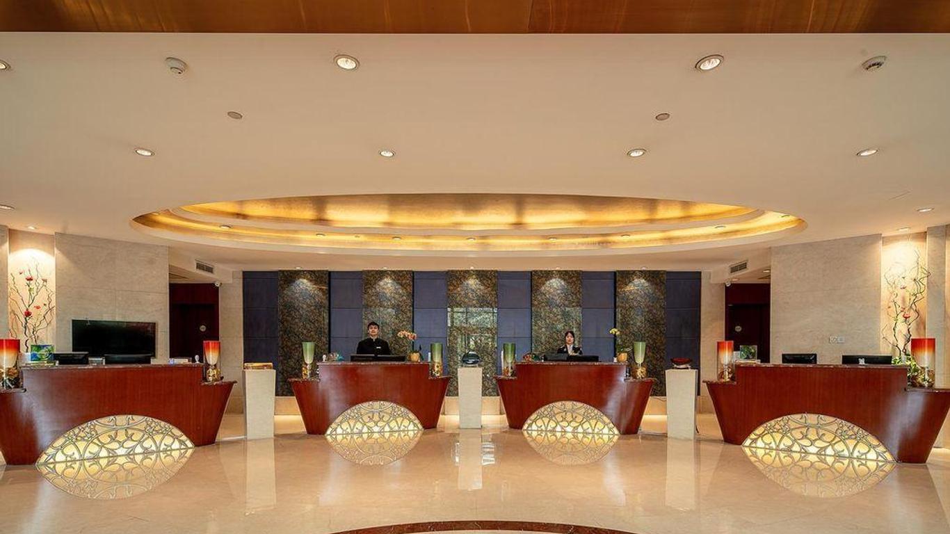 Juna Hubin Hotel