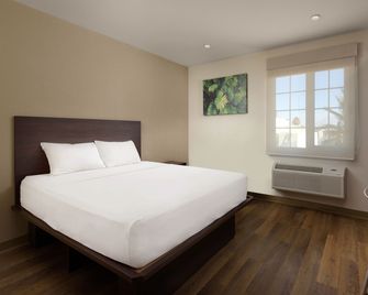 Extended Suites Tijuana Macroplaza - Tijuana - Habitación