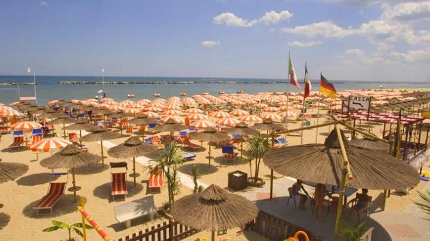 ホテル フローラ