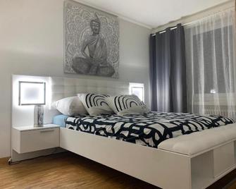 High standing apartment in Ouchy - Lausanne - Lausana - Habitación